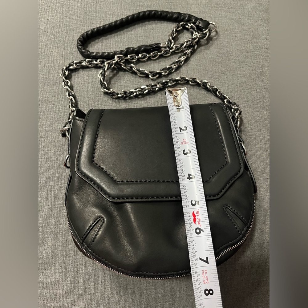 Rag & Bone Bradbury Mini Flap Chain
Hobo Leather Black Bag with Chain Strap - Picture 4 of 11